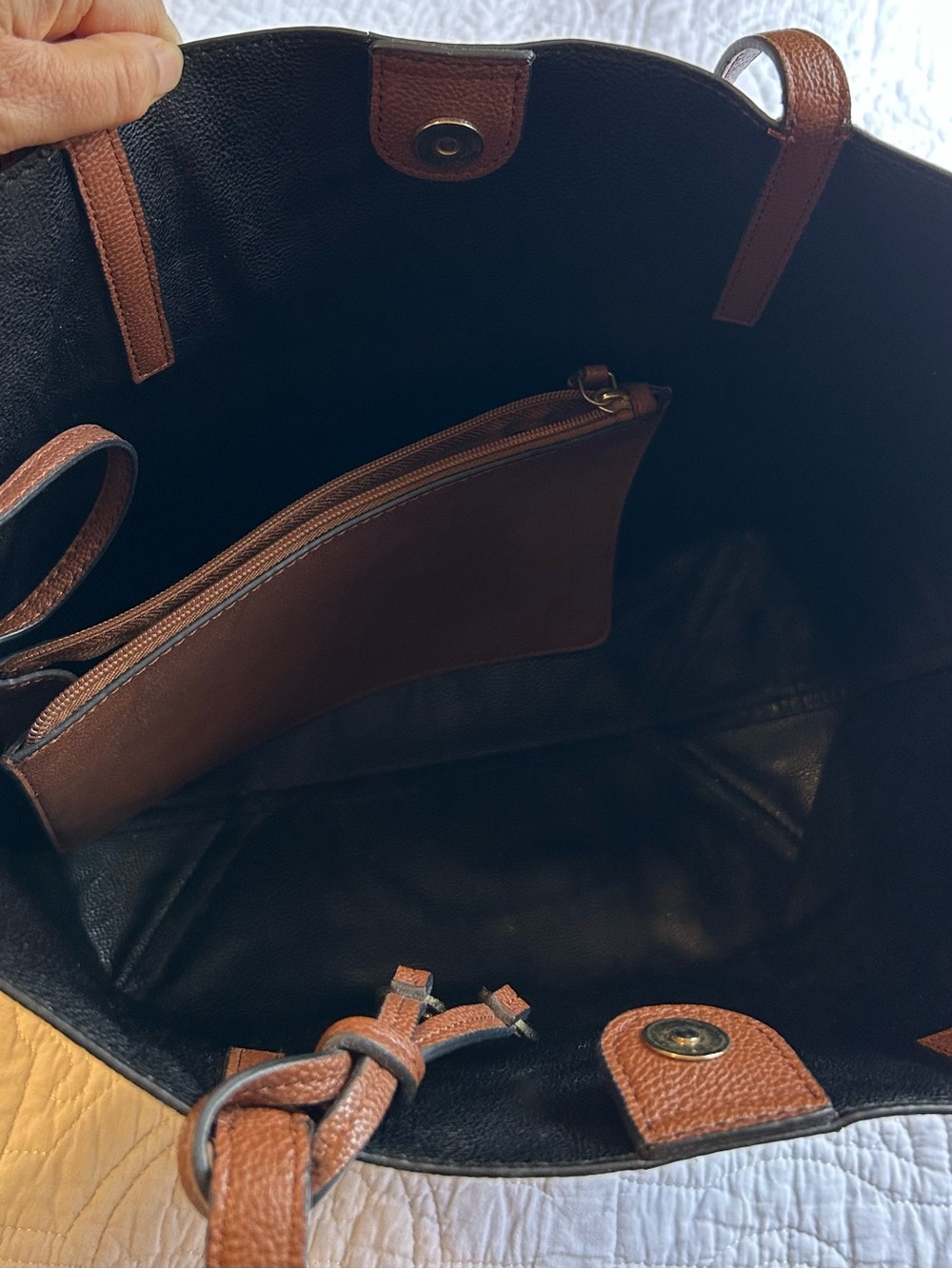 Calvin Klein Chestnut Brown Leather Tote with Gold Tags and matching wallet - Picture 7 of 10